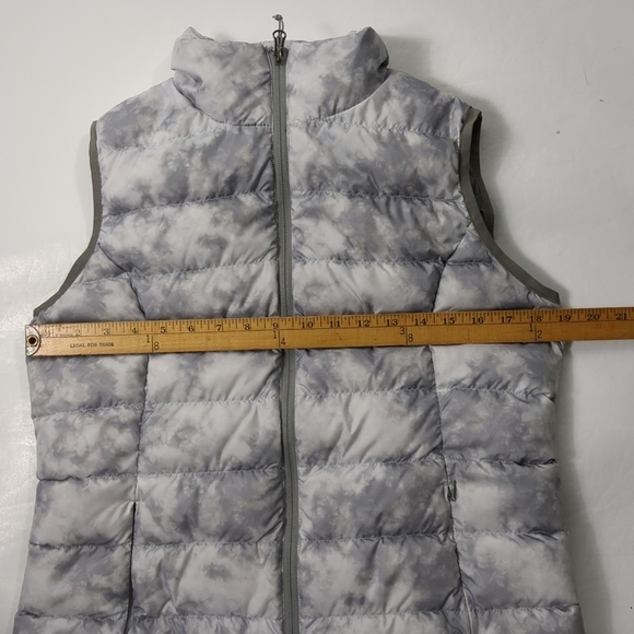 Eddie Bauer Puffer Vest Womens Medium White/Gray EB650 Zip Up - Picture 7 of 8